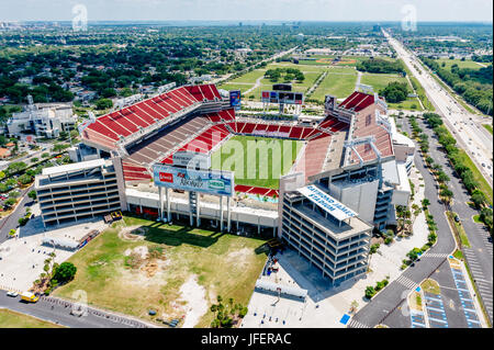 Tampa, FL, USA. 31st Jan, 2021. Aerial view vf Raymond James Stadium, site  of Super Bowl LV between The Tampa Bay Buccaneers and the Kansas City  Chiefs on January 31, 2021. Credit: