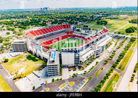 Raymond James Stadium, Ray Jay, Tampa Bay Buccaneers stadium, american football  stadium, HD wallpaper