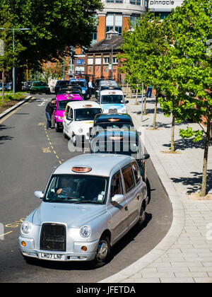 Taxi Rank outside of Reading Rail Station, Reading, Berkshire, England Stock Photo