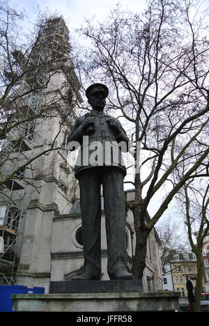 Statue of Air Chief Marshall Lord Dowding, St Clement Danes, Strand, London, England, United Kingdom Stock Photo