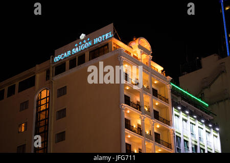 Oscar saigon hotel hi-res stock photography and images -