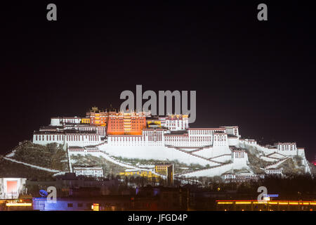 the potala palace closeup at night Stock Photo