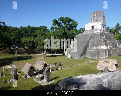 47 m high tempel 1 in Tikal, Guatemala Stock Photo
