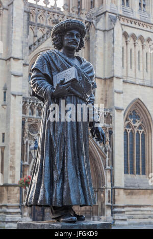 England, Somerset, Bristol, Bristol Cathedral, Statue of Raja Rammohun Roy Stock Photo