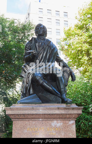 England, London, Whitehall, Victoria Embankment Gardens, Statue of Robert 'Robbie' Burns Stock Photo