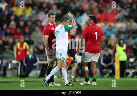 British and Irish Lions' Mako Vunipola receives a yellow card from match referee Jerome Garces during the second test of the 2017 British and Irish Lions tour at Westpac Stadium, Wellington. Stock Photo