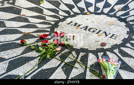 Strawberries fields memorial in Central Park Stock Photo