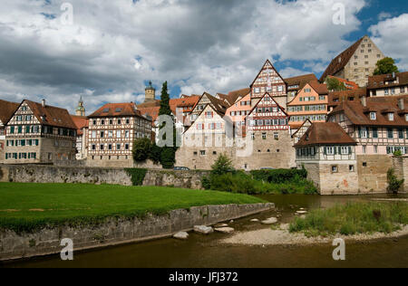 Europe, Germany, Baden-Wurttemberg, Schwäbisch Hall (town), at the Kocher, view from the Unterwöhrd to the Old Town, Stock Photo