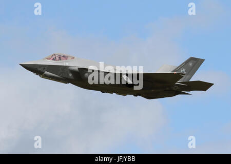 USAF F-35A Lightning IIs landing and overshooting RAF Lakenheath during the types first operational deployment overseas. Stock Photo