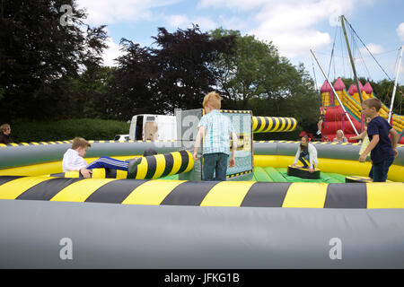 Biggin Hill, UK. 1st July, 2017. Biggin Hill's annual festival gets underway in Kent. The festival has lots of fun for all the family complete with a fun dog show, judo show, gymnastics, belly dancers, reptiles, funfair rides, stalls, classic cars, motorcycles, performing arts school and was opened by the Mayor of Bromley, Cllr Kathy Bance MBE. There were lovely blue skies this year after the washout last year due to heavy rain. Credit: Keith Larby/Alamy Live News Stock Photo