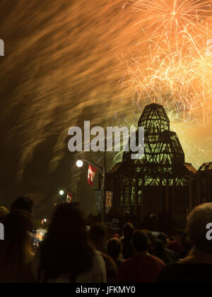 Ottawa, July 1st, 2017 - Firework show is launched from behind the National Gallery of Canada as Canada celeberates its 150 birthday Credit: Guoqiang Xue/Alamy Live News Stock Photo