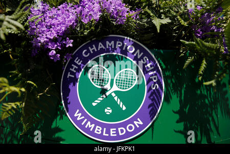 WIMBLEDON LOGO,FLOWERS, THE WIMBLEDON CHAMPIONSHIPS 2017, THE WIMBLEDON CHAMPIONSHIPS 2017, 2017 Stock Photo