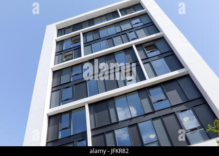 Nottingham, UK:2nd July 2017: Nottingham Trent University student accommodation which has the same cladding as the Grenfell Tower block will be replaced 'as a matter of urgency'.Students have been moved out of blocks until work has been carried out. Credit: Ian Francis/Alamy Live News Stock Photo