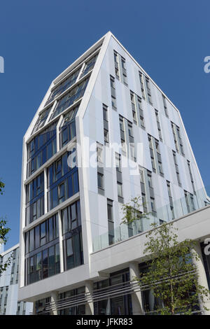 Nottingham, UK:2nd July 2017: Nottingham Trent University student accommodation which has the same cladding as the Grenfell Tower block will be replaced 'as a matter of urgency'.Students have been moved out of blocks until work has been carried out. Credit: Ian Francis/Alamy Live News Stock Photo