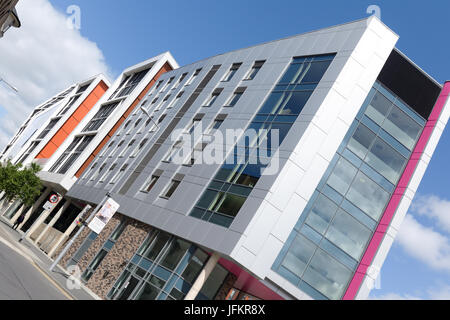 Nottingham, UK:2nd July 2017: Nottingham Trent University student accommodation which has the same cladding as the Grenfell Tower block will be replaced 'as a matter of urgency'.Students have been moved out of blocks until work has been carried out. Credit: Ian Francis/Alamy Live News Stock Photo