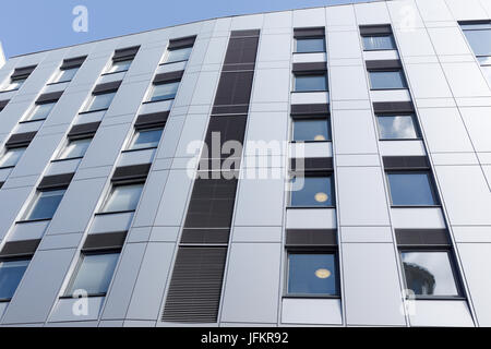 Nottingham, UK:2nd July 2017: Nottingham Trent University student accommodation which has the same cladding as the Grenfell Tower block will be replaced 'as a matter of urgency'.Students have been moved out of blocks until work has been carried out. Credit: Ian Francis/Alamy Live News Stock Photo