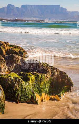 Bloubergstrand with a view of the Tafelberg and Cape Town Stock Photo