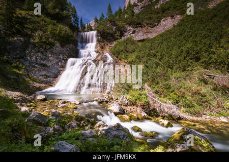 Sbarco di Fanes waterfall, in the Natural Park of the Ampezzo Dolomites, Cortina d'Ampezzo, Belluno district, Veneto, Italy, Europe Stock Photo