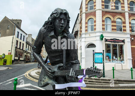 Rory Gallagher Statue Ballyshannon Donegal Stock Photo