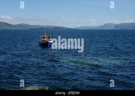 Boat trips to Staffa, Scotland Stock Photo