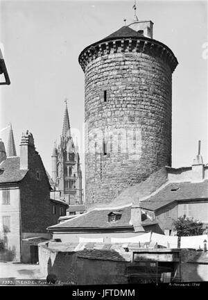 14-Tour des Pénitents et clocher de la cathédrale Notre-Dame et Saint-Privat à Mende (Alfred-Nicolas Normand, 1890) Stock Photo