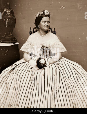 Mrs. Abraham Lincoln. Mary Lincoln.  CREATED/PUBLISHED:  [between 1855 and 1865] Stock Photo