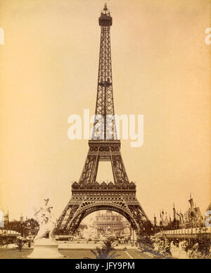 Eiffel Tower, looking toward Trocadéro Palace, Paris Exposition, 1889 Stock Photo