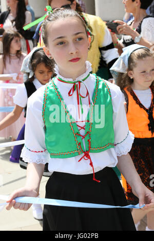 Manchester, UK. 2nd July, 2017. . A young girl wearing traditional Italian dress,  Manchester,2nd July, 2017  Credit: Barbara Cook/Alamy Live News Stock Photo