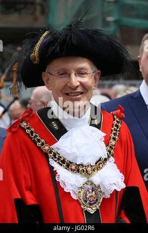 Manchester, UK. 2nd July, 2017. . The Lord mayor, Eddy Newman at the  Madonna del Rosario procession,  Manchester,2nd July, 2017  Credit: Barbara Cook/Alamy Live News Stock Photo