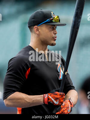 Miami Marlins right fielder Giancarlo Stanton catches a fly ball by Atlanta  Braves' Mallex Smith during the ninth inning of a baseball game, Friday,  April 15, 2016, in Miami. The Braves won