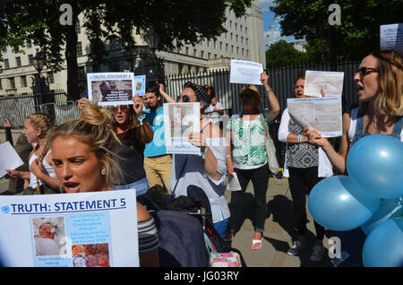 Richmond Terrace, Whitehall, London, UK. 2nd July, 2017. Family, friends and supporters of Charlie Gard, the baby at the centre of the legal dispute as to whether or not his condition should be treated, met up opposite Downing street to ask PM Theresa May to intervene in the case. Credit: Philip Robins/Alamy Live News Stock Photo