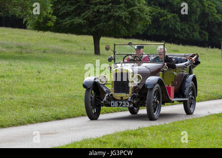 1927 Pre-war Brown Austin Clifton 12/4; Pre-war Classic, collectable restored vintage vehicles arriving for the Mark Woodward Event at Leighton Hall, Carnforth, UK Stock Photo