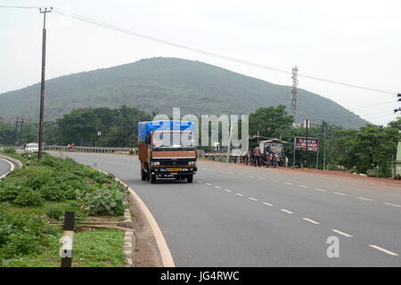 Kolkata, India. 28th June, 2017. Road traffic moves along NH16 in West Bengal and Odisha border which connect Kolkata and Chennai via Odisha and Andhra Pradesh and also the of the Golden Triangle Quadrilateral project. Credit: Saikat Paul/Pacific Press/Alamy Live News Stock Photo