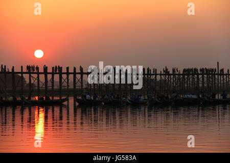 U Being is the oldest and longest teak wood bridge in the world Stock ...