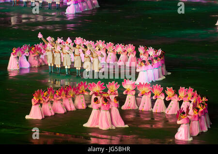 Dancers and Acorbats at Arirang, the mass games of North Korea Stock Photo