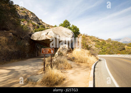 Tunnel Rock at the entrance to Sequoia National Park on Generals Hwy in California, USA Stock Photo