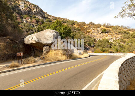 Tunnel Rock at the entrance to Sequoia National Park on Generals Hwy in California, USA Stock Photo