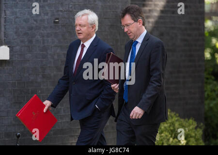 London, UK. 4th July, 2017. David Davis MP, Secretary of State for Exiting the European Union, and Jeremy Wright, Attorney General, arrive at 10 Downing Street for a Cabinet meeting. Credit: Mark Kerrison/Alamy Live News Stock Photo