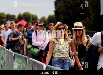 London, UK. 03rd July, 2017. London, 3 July, 2017 - Wimbledon: Sarah Gooding of Leeds, left, and Jenny Brignall, of London, right, queuing for Wimbledon tickets on the first day of play. The pair joined the queue at 7:00 AM this morning. Credit: Adam Stoltman/Alamy Live News Stock Photo