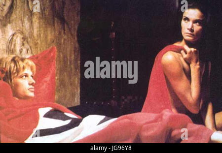 Metti una sera a cena hi-res stock photography and images - Alamy