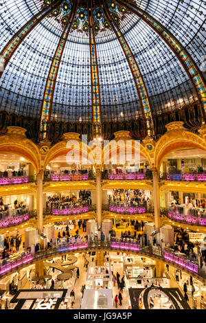 Galeries Lafayette Haussmann, upmarket French department store, by the architect Georges Chedanne and Ferdinand Chanut with a Art Nouveau dome, Paris Stock Photo