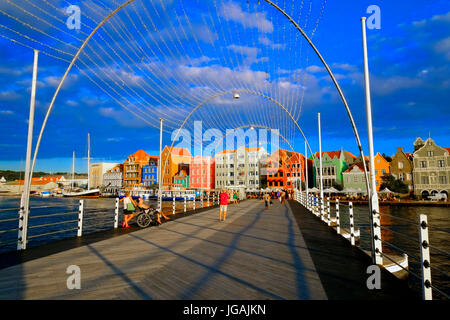 Queen Emma Pontoon Bridge Willemstad Curacao Curaҫao Dutch Caribbean Island Netherlands Stock Photo