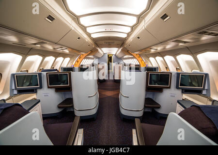 Business class seat at the Business Class cabin of an Airbus' A350-900 ...