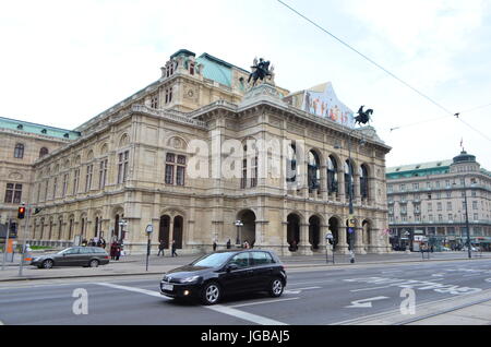 Street View of Wiener Staatsoper Vienna State Opera  in Vienna, Austria Stock Photo