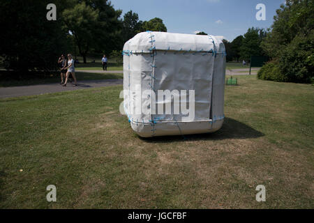 London, UK. 05th July, 2017. Frieze Sculpture 2017 opens to the public on July 5th 2017 in the English Gardens in Regents Park, London, England, United Kingdom. This is London's largest showcase of major outdoor works by leading artists and galleries, presenting a free outdoor exhibition for London and its international visitors throughout the summer months. John Wallbank, Untitled Sewn Cube 2016. Credit: Michael Kemp/Alamy Live News Stock Photo