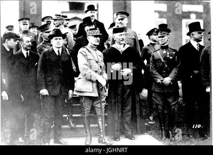 Group portrait featuring Ferdinand Foch (center), military theorist and former Supreme Allied Commander, at an award ceremony, 1921. Stock Photo
