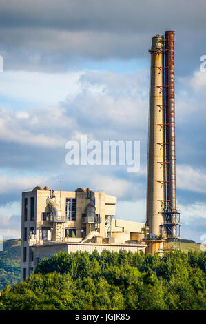 Hope cement works, Hope Valley, Peak District, Derbyshire, England, UK. Stock Photo