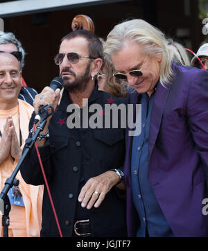 Hollywood,California,USA. 06th July,2017. Ringo Starr Joe Walsh attend Ringo Starr's 'Peace & Love' 77th birthday celebration Capitol Records July 7,2017 Hollywood,California. Stock Photo