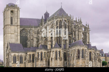 The Cathedral of Le Mans, Sarthe, France. Apse or east end showing the famous flying buttresses. Stock Photo