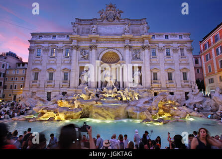 Night falling at Fontana di Trevi, Rome, Italy Stock Photo